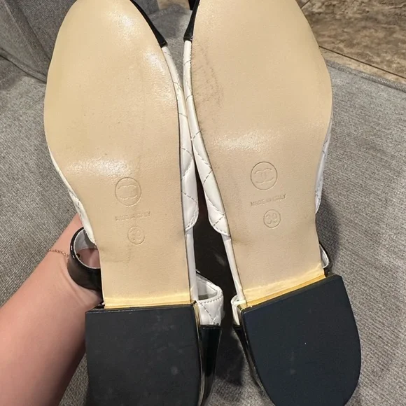 Clearance Black and Cream Quilted Flats size 39 - Picture 4 of 7